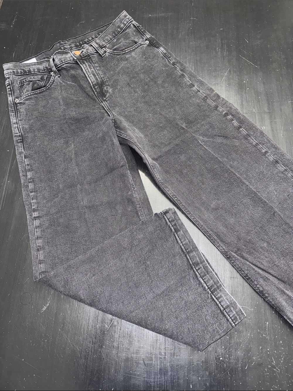 GAP black denim jeans. high rise. stride ankle. size 31/12 regular. like new.